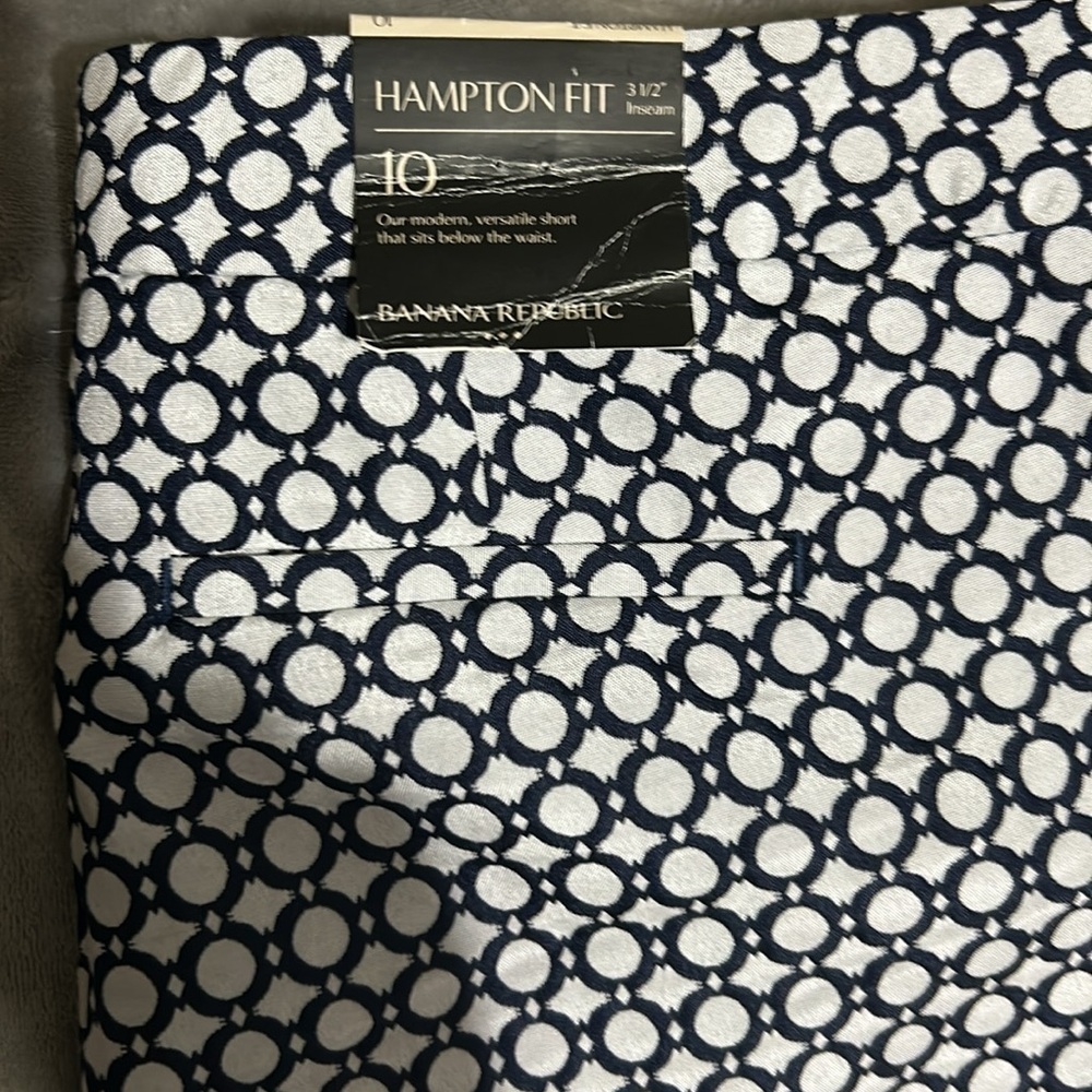 NWT Banana Republic Women’s Shorts - Picture 3 of 5